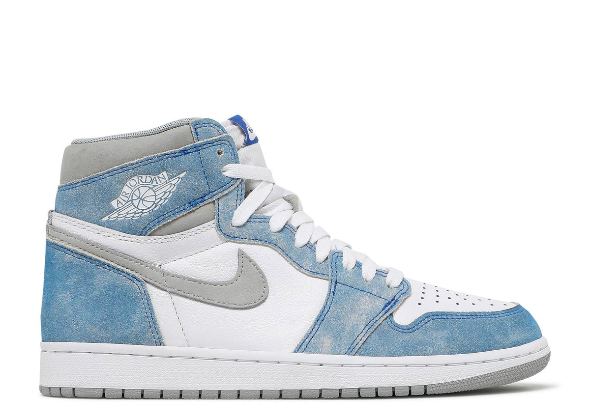 Light blue 2025 retro 1