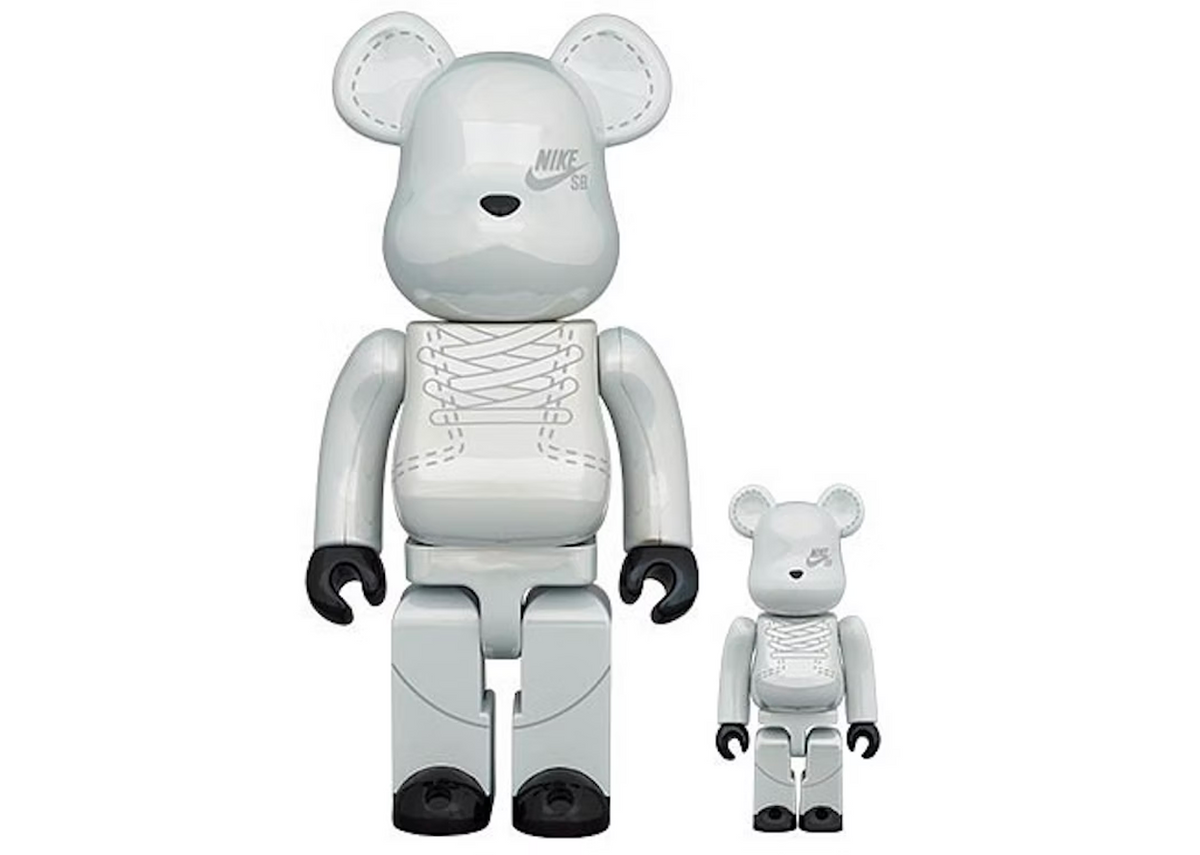 Bearbrick nike shop