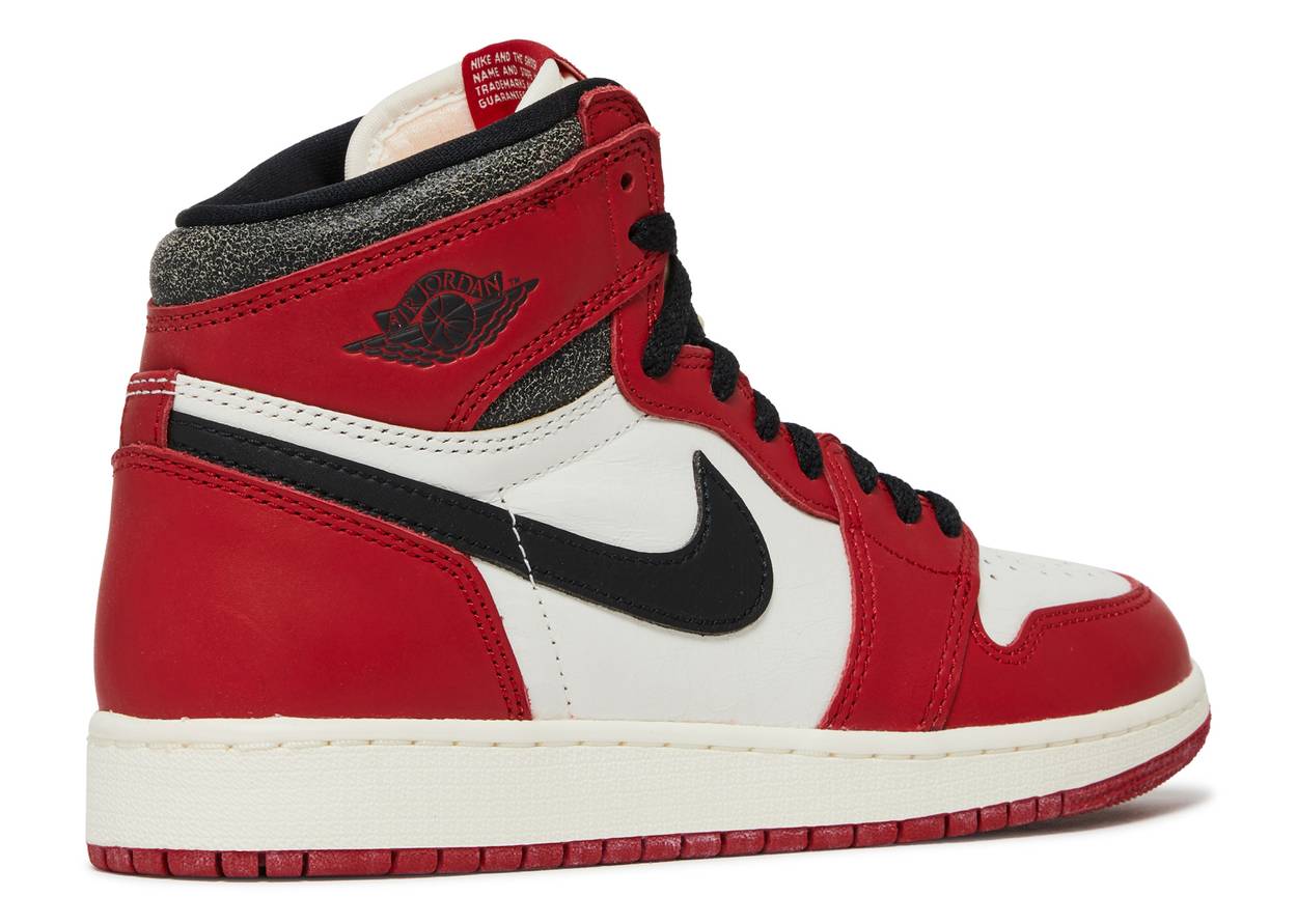 Load image into Gallery viewer, Air Jordan 1 Retro High OG &amp;#39;Chicago Lost &amp;amp; Found&amp;#39; (GS)
