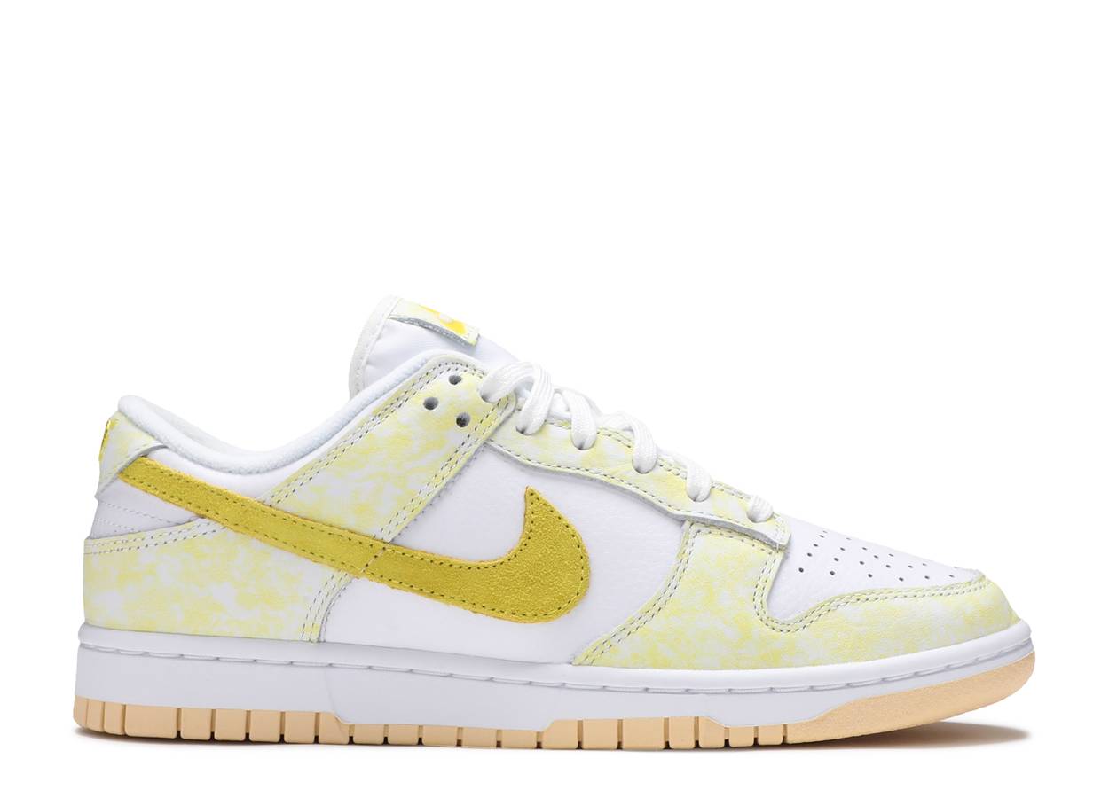 Load image into Gallery viewer, Nike Dunk Low &amp;#39;Strike Yellow&amp;#39; WMNS
